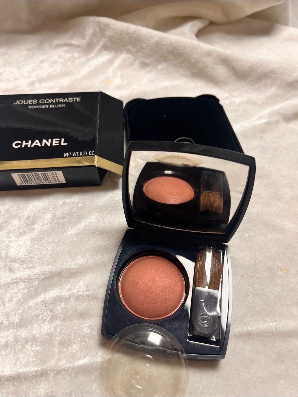 CHANEL Joues Contraste Blush — Warm Coral Pink